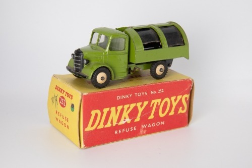 DINKY TOYS: 252 Refuse Wagon 1948-1965