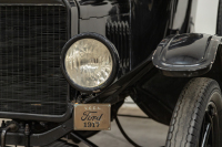 1917 Ford Model T 2-Door Roadster [Location: Melbourne] - 7