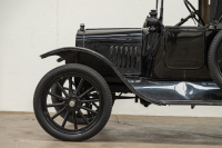 1917 Ford Model T 2-Door Roadster [Location: Melbourne] - 13