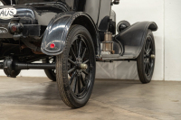 1917 Ford Model T 2-Door Roadster [Location: Melbourne] - 24