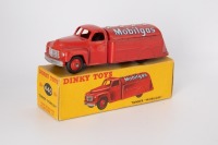 DINKY TOYS: 440/30P Tanker in 'Mobilgas' livery 1952-1961