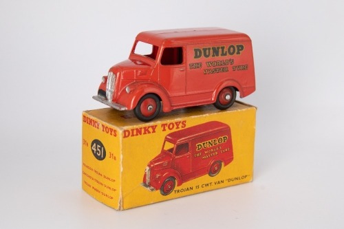 DINKY TOYS: 451/31B Trojan 15 CWT Van in 'Dunlop' livery 1952-1954
