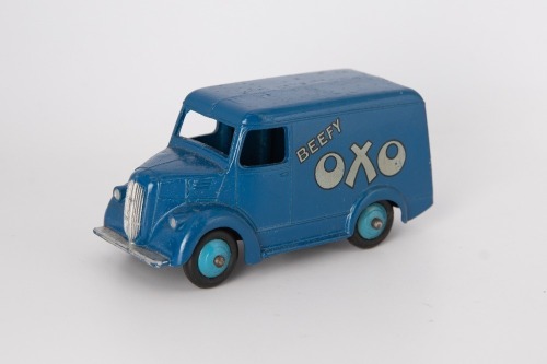 DINKY TOYS: 453 Trojan 15 CWT Van in 'OXO' livery c1954