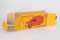 DINKY TOYS: 471 Austin Van in 'Nestles' livery 1955-1960 - 4