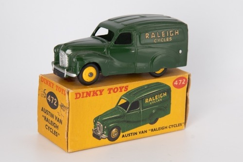DINKY TOYS: 472 Austin Van in 'Raleigh Cycles' livery c1956-1960