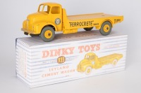 DINKY TOYS: 933 Leyland Cement Wagon 1954-1956
