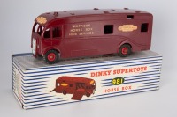 DINKY SUPERTOYS: 981 Horsebox 1954-1960