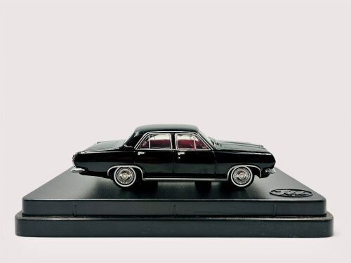 332 · HOLDEN HR: A 1:43 scale model by Trax of the 1966-1968 Holden HR Premier Sedan with original packaging [Location: Sydney]