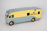 DINKY SUPERTOYS: 979 Horsebox in Newmarket Transport Services livery 1961-1964 - 2