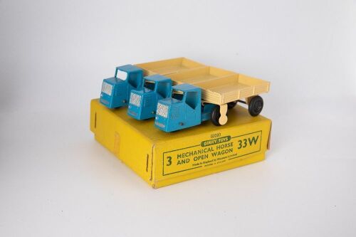 DINKY TOYS: 33W Dinky Toys Trade Box containing 3x Mechanical Horse & Wagons, c1947