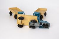 DINKY TOYS: 33W Dinky Toys Trade Box containing 3x Mechanical Horse & Wagons, c1947 - 3
