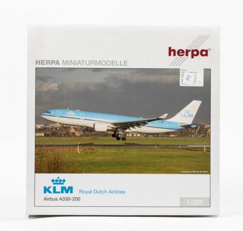 Airbus: A 1:200 scale Herpa KLM Airbus A330-200