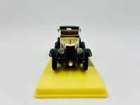 PANHARD-LEVASSOR ROYALE: A 1:43 scale model by Solido of the 1925 Panhard-Levassor with original packaging [Location: Sydney] - 3