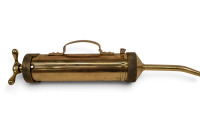 GREASE GUN: An Edelman & Co (USA) solid brass locomotive grease gun, 54cm long [Location: Melbourne]
