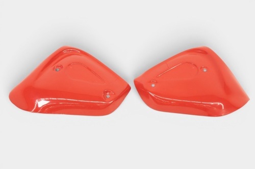BSA: A pair of new BSA Spitfire side covers [Location: Melbourne]
