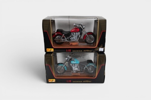 HONDA: Two Maisto 1:10 scale Honda VT1100C2 motorcycle models in boxes [Location: Melbourne]