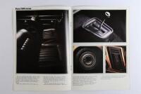 VAUXHALL: A 1974 Vauxhall Victor 1800 & 2300 colour sales brochure. Dutch text - 2