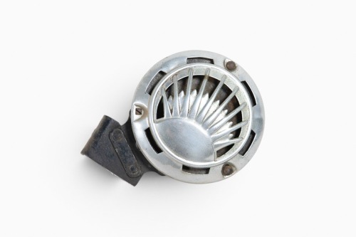 RVB HORN: An RVB (Australia) 'sun' 12v horn with bracket, 13cm wide [Location: Melbourne]