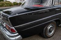 1962 Mercedes-Benz 220 SB Fintail Sedan [Location: Melbourne] - 9