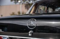 1962 Mercedes-Benz 220 SB Fintail Sedan [Location: Melbourne] - 36