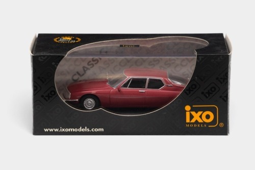 CITROEN: A 1:43 scale IXO Models Citroen SM 1970 in light red metallic, within box