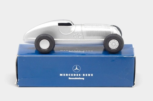 139 · MERCEDES: An approximately 1:43 scale Marklin model of a Mercedes-Benz W25B racing car