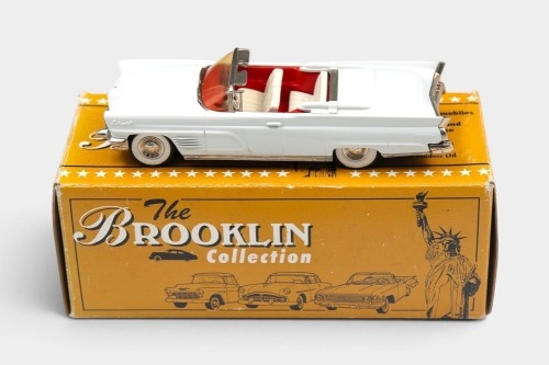 LINCOLN: A 1:43 scale Brooklin Collection White Metal model of a 1960 Lincoln Continental MK V Convertible by Ford