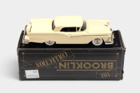 FORD FAIRLANE: A 1:43 scale Brooklin Collection White Metal model of a 1957 Ford Fairlane Skyliner - 2