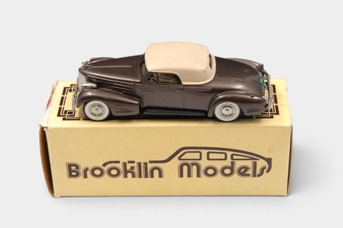 CADILLAC: A 1:43 scale Brooklin Collection White Metal model of a 1940 Cadillac V16 Convertible Coupe