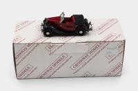 MORRIS: A 1:43 scale hand-built model by Crossway Models of a Morris 8 2 Seater 'Open'