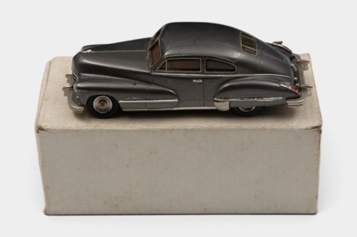CADILLAC: A 1:43 scale hand built white metal model of a 1947 Cadillac Coupe S2 by Maquette E.Dhont (France)