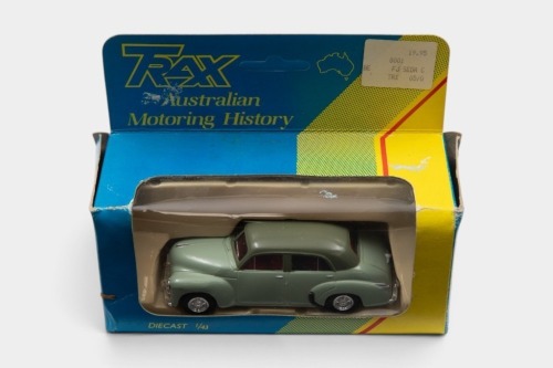 FJ HOLDEN: A 1:43 scale Trax FJ Holden Sedan