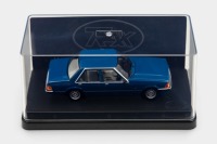 XD FALCON: A 1:43 scale Trax Ford Falcon XD GL Sedan in Oxford Blue