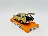 VOLKSWAGEN PASSAT: A 1:43 scale model by Schuco of the Volkswagen Passat L with original packaging [Location: Sydney] - 9