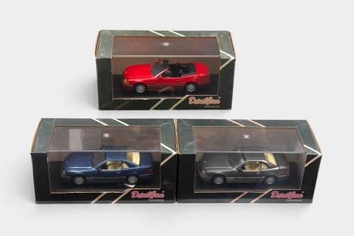 MERCEDES 320SL: Three 1:43 scale Detailcars Mercedes 320 SL models, includes two coupes and one cabrio