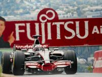 JENSON BUTTON: A signed original photograph by John Morris [Location: Sydney]