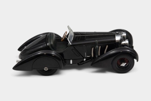MERCEDES: A 1:24 scale model by CMC of a 1932 Mercedes SSK