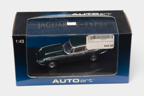 JAGUAR: A 1:43 scale Autoart Jaguar E-Type Coupe Series III V12 in green, within box