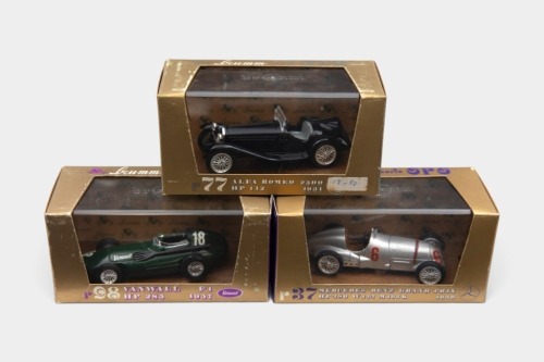 BRUMM: Three 1:43 scale Brumm models, including a 1939 Mercedes-Benz W154 GP, a 1931 Alfa Romeo Tipo 2300, and a 1957 Vanwall F1