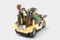 G.FORCHINO: A limited edition (No.10896) sculpture of a Golf Buggy by Guillermo Forchino featuring two men enjoying a beer! - 3
