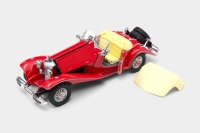 MERCEDES: A 1:24 scale Franklin Mint 1935 Mercedes 500K Special Roadster - 3