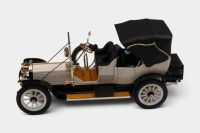 PACKARD: A 1:24-scale Franklin Mint 1912 Packard Victoria - 2