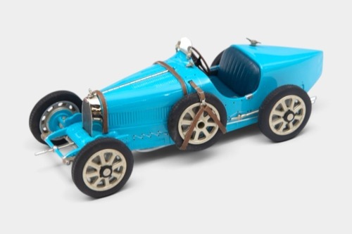 BUGATTI: A 1:24 scale Franklin Mint 1924 Bugatti Type 35