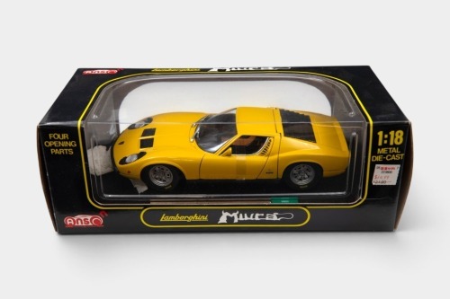 MIURA: A 1:18 scale model by Anson of a Lamborghini Miura in yellow, boxed