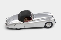JAGUAR: A 1:24 scale Franklin Mint 1952 Jaguar XK120