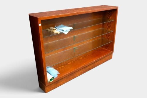 CABINET: A western red cedar timber and glass-shelved low display cabinet, measures 92cm high, 138cm wide, 29cm deep overall
