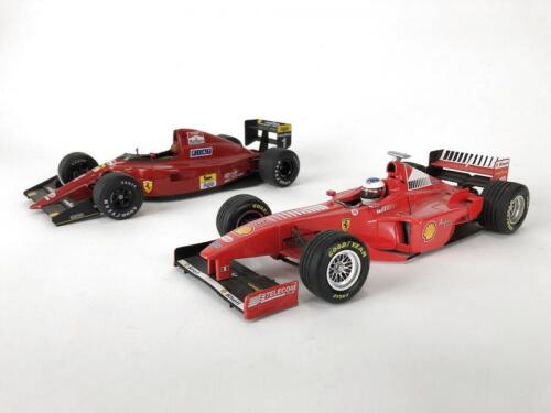 FERRARI: Pair of 1:18 scale Ferrari formula 1 racing cars consisting of Ferrari 641/2 and Ferrari 300. (NB description)