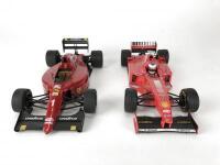FERRARI: Pair of 1:18 scale Ferrari formula 1 racing cars consisting of Ferrari 641/2 and Ferrari 300. (NB description) - 4