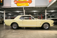 1965 Ford Mustang Coupe (LHD) - 31
