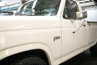 1982 Ford F100 lwb utility - 9